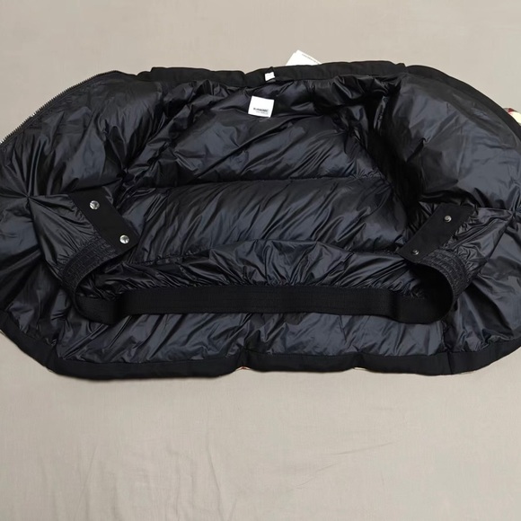 Burberry Beige and Black Plaid Puffer Jacket - Picture 5 of 9